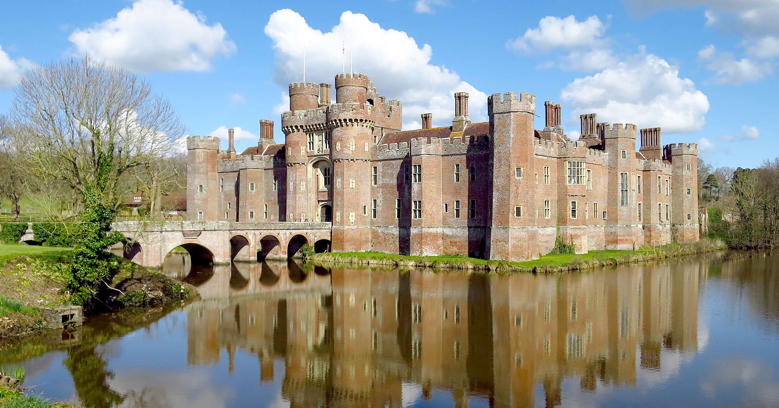 HERSTMONCEUX SUSSEX VILLAGE LIFE